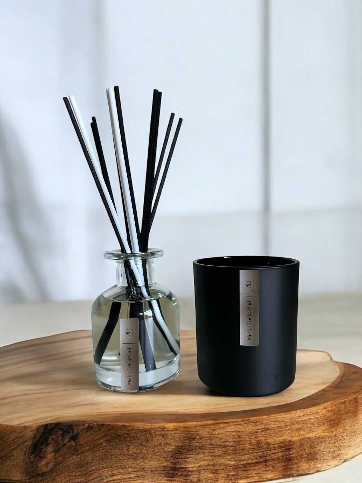 Musk + Tonka Oud Set: Clear Diffuser & Candle