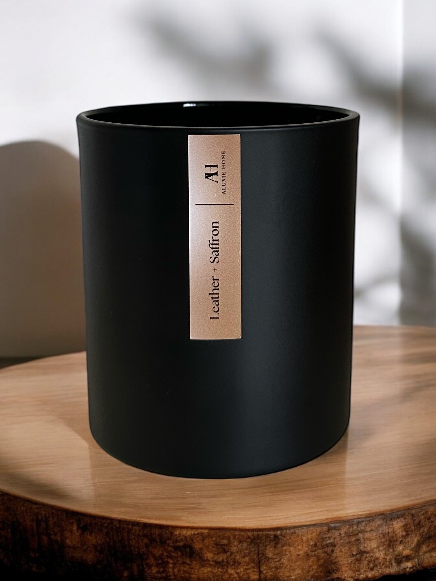 Leather + Saffron | 9oz Candle
