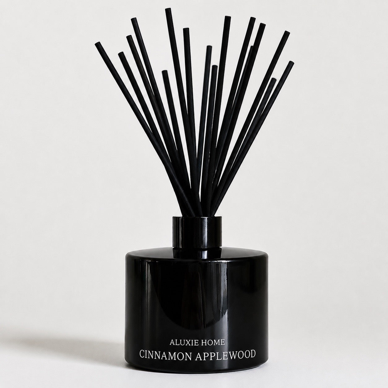 Reed Diffuser - Cinnamon Applewood